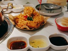 -洪氏嗨捞·广东猪肚鸡·椰子鸡火锅(西咸万象城店)