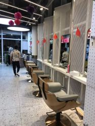 -PE SALON 