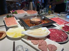 -二荆条·蜀鲜汇城市森林火锅