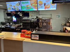 -麦当劳(江湾镇店)