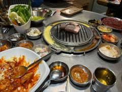 -GOGIYA·咕叽吖韩国传统烤肉店(东方新天地店)