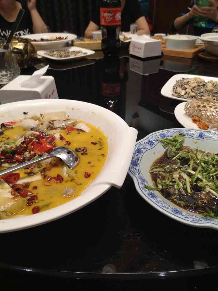 吕宋海鲜楼-"吕宋海鲜酒店在中医院的南面,导航很好找,.