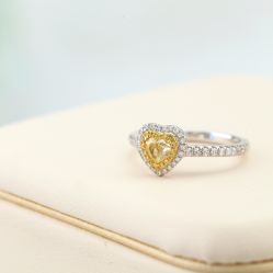 -威德钻石-克拉钻大本营(南京东路店)