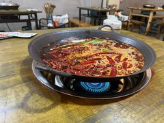 -黄潇洒老火锅(九眼桥宏济巷店)