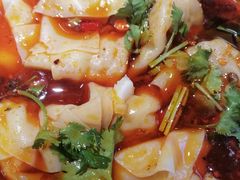 -八二小区抄手(龙湖上城天街店)