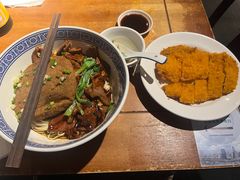 -沪西老弄堂面馆(定西路店)