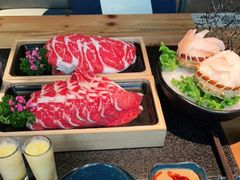 -湊湊火锅·茶憩(南京东路悦荟店)