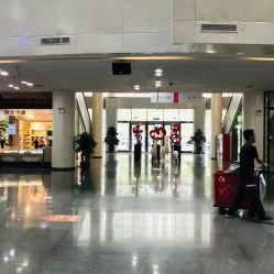 商场大堂-INNEREAL英妮芮医疗美容