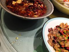 -吴记酱骨炖菜馆(康安路店)