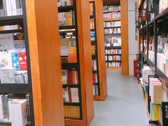 -西西弗书店&矢量咖啡(凯德晶萃广场店)