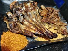 碳烤大羊排-冰城小镇音乐串吧·聚会餐厅(百子湾店)