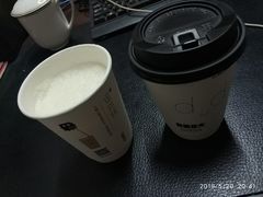 豆浆-自黑豆夫·臭豆腐夹馍(四海唐人街店)