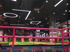-酷跳蹦床主题公园(万胜广场店)