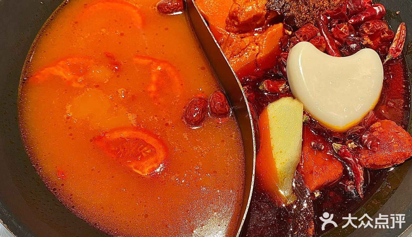 市井味巨浓的重庆老火锅🥘