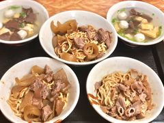 -松树干拌面店