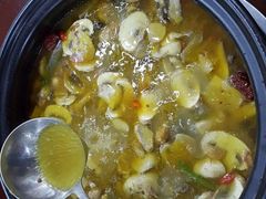 -菌之家·专业纯野生菌火锅·特色炒菌