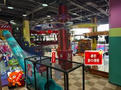 -欧酷世界动力星球(王府井奥莱UP TOWN店)