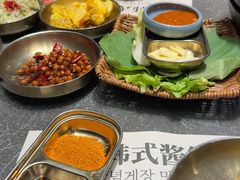 -草家酱蟹炭火烤肉店(珲春南路二店)