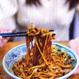 “她”点名要吃的卤煮!
