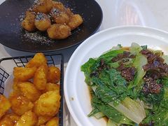 -峨嵋小镇·川菜(勒泰中心店)