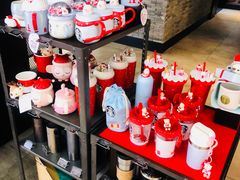 零售区-星巴克臻选(深圳华强北茂业店)