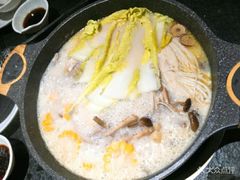 娃娃菜-煲宫猪肚鸡(昆山金鹰国际购物中心店)