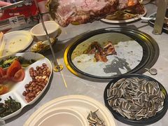 -沪上名羊天下•烤羊腿•东北烧烤•小龙虾(浦东直营总店)