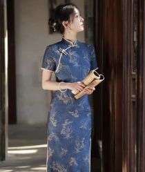 -租旗袍租礼服馆