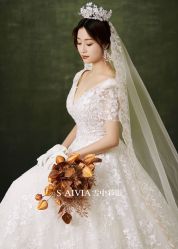 -雪中彩影婚纱摄影·微光艺术中心