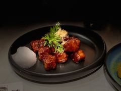 红酒泡沫牛仔粒-荟廷·晶萃(陆家嘴尚悦湾店)