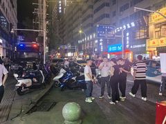 -正宁路小吃夜市