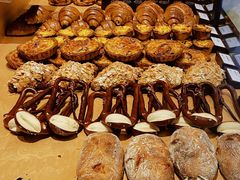 碱水面包-LANLIZI BAKERY(COSMO店)