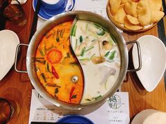 -樾餐厅泰式海鲜火锅(民歌湖店)