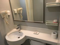 -锦江之星(广州海珠江泰路地铁站店)