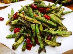 -洪姐川菜东北菜铁锅炖(天生丽街店)