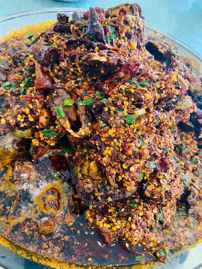 三毛鱼庄(威连路店)-"三毛鱼庄以鱼而立,以兔头为名,每每路过内.