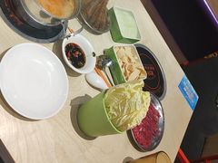 -瑞虹新天地月亮湾