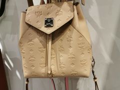 -MCM(比斯特上海购物村店)