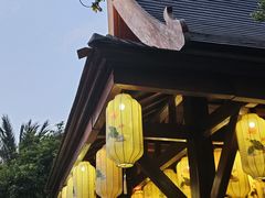 -七彩云南古滇温泉山庄