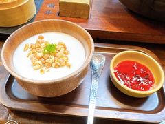 -银米·云南传统过桥米线(双廊黑金冠店)