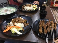 -陈老斯呼尔嗨吃烧烤(科巷店)
