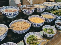 -两咖啡自助餐厅(静安香格里拉酒店)