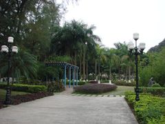 -广东外语外贸大学(白云山校区)