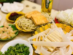 -洞庭洲·防空洞火锅·铜锅涮肉·烧烤(新百广场店)