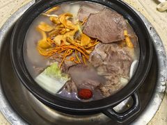 -九寨沟特色牦牛肉汤锅