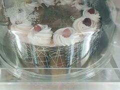 -DQ·蛋糕·冰淇淋(浦江欢乐颂店)