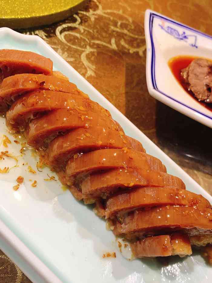 海宁煲时尚餐厅(朱泾店)-"从花开海上生态园出来 选择了海宁煲时尚餐.