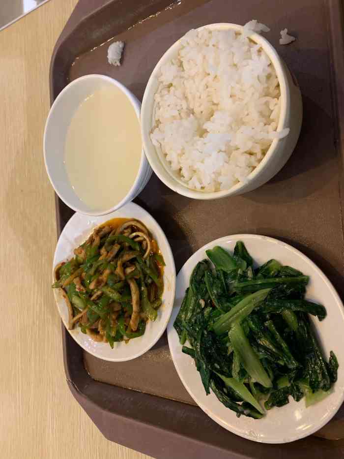 重庆师范大学-1食堂-"一食堂比二食堂我感觉菜品种类多一点,味道.