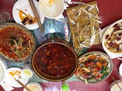 乡土川菜餐馆-乡土特色.冷锅鱼.牦牛肉汤锅