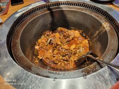 -山河屯铁锅炖·非遗东北菜(南山店)